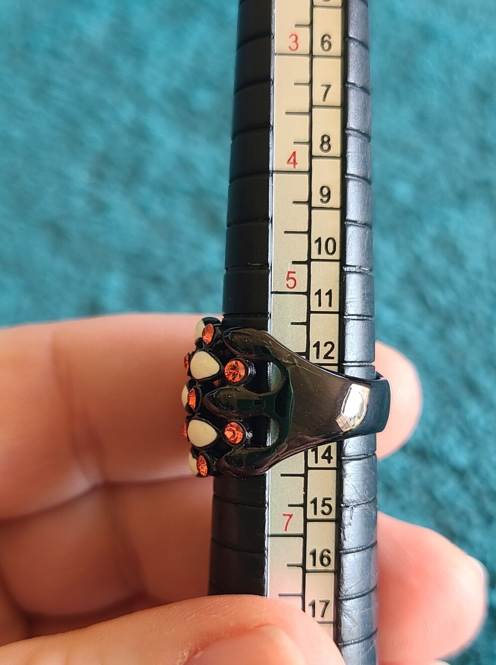 Black Band Ring with Ivory Accents and Garnets - Picture 7 of 7
